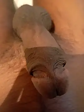 Snapshot of tharu111111 chatting on 01-19-25, 06:53 tharu111111 online show from 01-19-25, 06:53