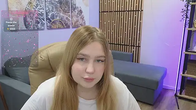 Ellie Wellie online show from 01-12-25, 04:18