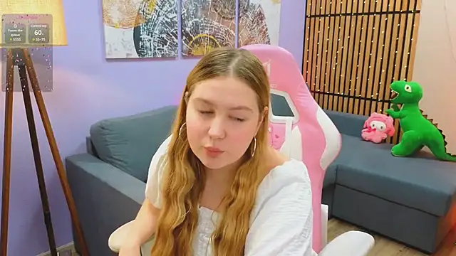 Ellie Wellie online show from 02-10-25, 01:44