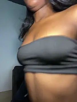 Snapshot of Zizi-campbel chatting on 01-30-25, 09:58 Zizi-campbel online show from 01-30-25, 09:58