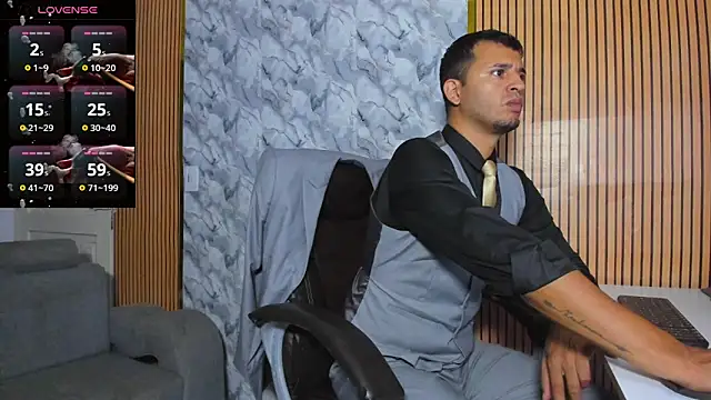 Hideintheoffice online show from 11-25-25, 10:59