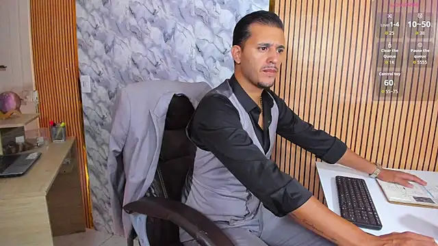 Hideintheoffice online show from 04-04-26, 11:51