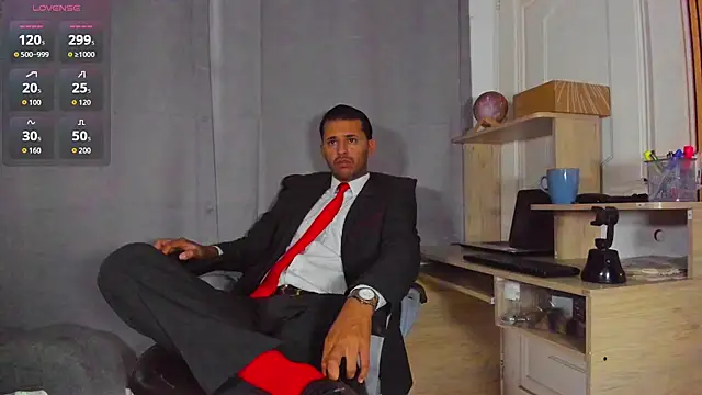 Hideintheoffice online show from 04-28-26, 12:32