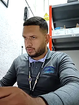 Snapshot of David_0394 chatting on 04-07-26, 06:52 David 0394 online show from 04-07-26, 06:52