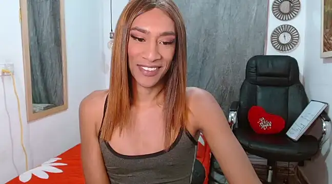 Snapshot of Dannacamilsaenz chatting on 01-06-25, 01:52 Dannacamilsaenz online show from 01-06-25, 01:52