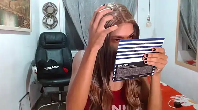 Snapshot of Dannacamilsaenz chatting on 03-04-25, 10:24 Dannacamilsaenz online show from 03-04-25, 10:24