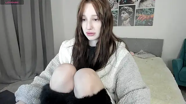 Snapshot of Lissa_Meow_ chatting on 05-07-26, 01:33 Lissa Meow online show from 05-07-26, 01:33