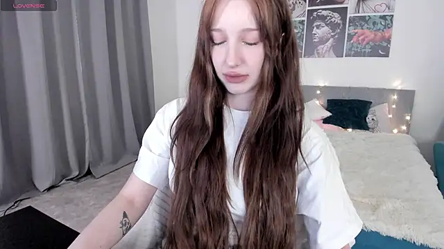 Snapshot of Lissa_Meow_ chatting on 06-05-26, 06:52 Lissa Meow online show from 06-05-26, 06:52