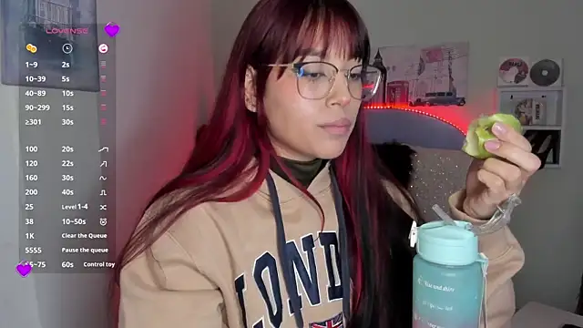 Snapshot of Fresita_Rosita chatting on 01-20-25, 03:18 Fresita Rosita online show from 01-20-25, 03:18