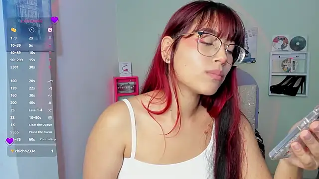 Snapshot of Fresita_Rosita chatting on 02-05-25, 03:31 Fresita Rosita online show from 02-05-25, 03:31