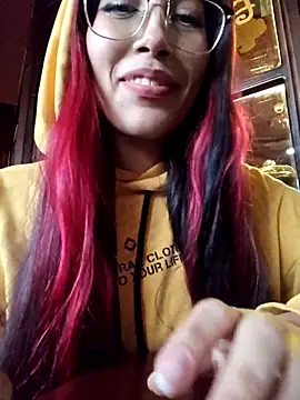 Snapshot of Fresita_Rosita chatting on 02-28-25, 10:39 Fresita Rosita online show from 02-28-25, 10:39