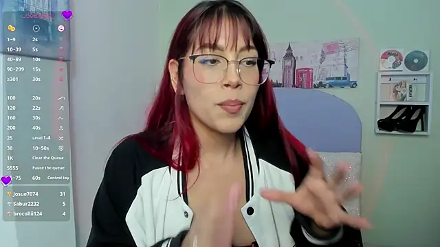 Snapshot of Fresita_Rosita chatting on 03-07-25, 03:39 Fresita Rosita online show from 03-07-25, 03:39