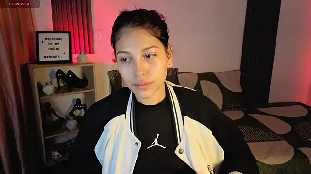 Snapshot of Fresita_Rosita chatting on 09-10-25, 12:16 Fresita Rosita online show from 09-10-25, 12:16