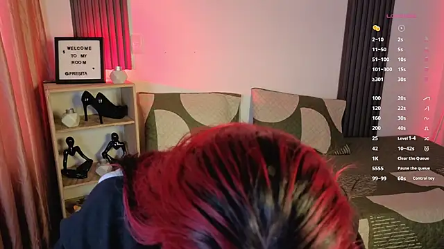 Snapshot of Fresita_Rosita chatting on 09-19-25, 01:45 Fresita Rosita online show from 09-19-25, 01:45