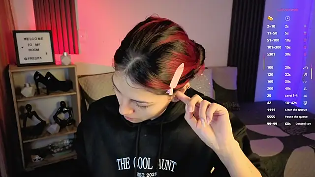 Snapshot of Fresita_Rosita chatting on 10-03-25, 12:46 Fresita Rosita online show from 10-03-25, 12:46