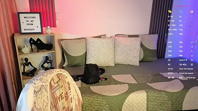 Snapshot of Fresita_Rosita chatting on 10-06-25, 12:02 Fresita Rosita online show from 10-06-25, 12:02