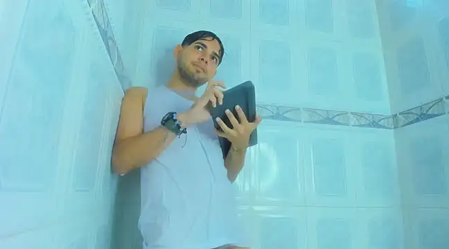 Snapshot of Samir_bear chatting on 01-11-25, 03:42 Samir bear online show from 01-11-25, 03:42