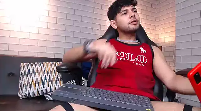 Snapshot of Samir_bear chatting on 01-29-25, 12:13 Samir bear online show from 01-29-25, 12:13