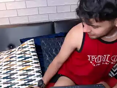 Snapshot of Samir_bear chatting on 01-29-25, 03:15 Samir bear online show from 01-29-25, 03:15