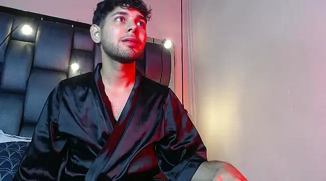 Snapshot of Samir_bear chatting on 01-30-25, 12:06 Samir bear online show from 01-30-25, 12:06