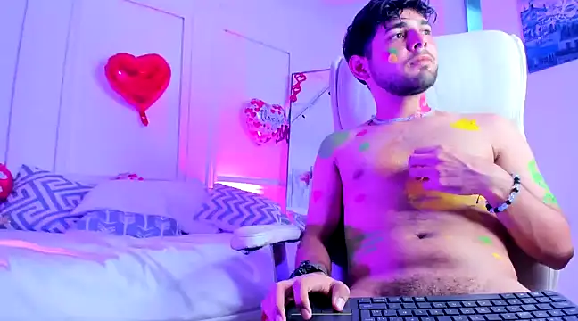 Snapshot of Samir_bear chatting on 02-15-25, 03:39 Samir bear online show from 02-15-25, 03:39