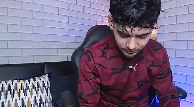 Snapshot of Samir_bear chatting on 02-27-25, 12:34 Samir bear online show from 02-27-25, 12:34