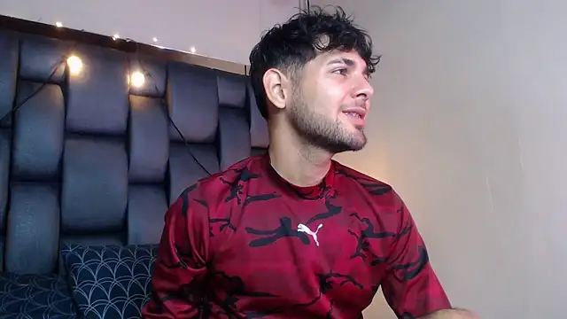 Snapshot of Samir_bear chatting on 03-10-25, 12:37 Samir bear online show from 03-10-25, 12:37