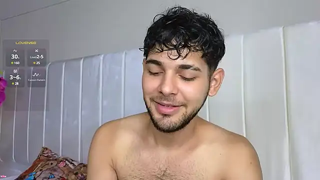 Snapshot of Samir_bear chatting on 03-13-25, 04:56 Samir bear online show from 03-13-25, 04:56