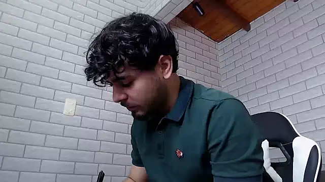 Snapshot of Samir_bear chatting on 09-22-25, 12:51 Samir bear online show from 09-22-25, 12:51