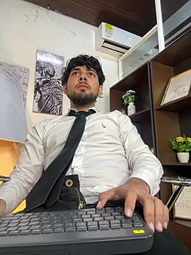 Samir bear online show from 04-25-26, 01:41