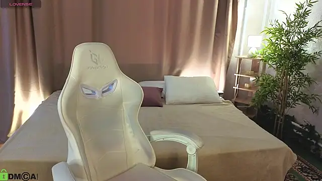 Cheryl  Brown online show from 04-28-26, 01:26