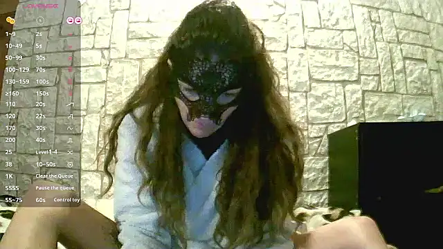 Snapshot of sansan2411 chatting on 01-18-25, 10:06 sansan2411 online show from 01-18-25, 10:06