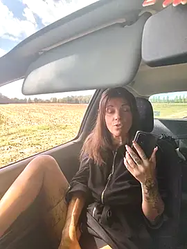 Snapshot of sansan2411 chatting on 10-06-25, 12:02 sansan2411 online show from 10-06-25, 12:02