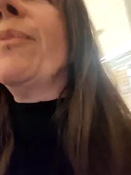 Snapshot of sansan2411 chatting on 11-04-25, 10:47 sansan2411 online show from 11-04-25, 10:47