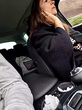 Snapshot of sansan2411 chatting on 11-14-25, 10:58 sansan2411 online show from 11-14-25, 10:58