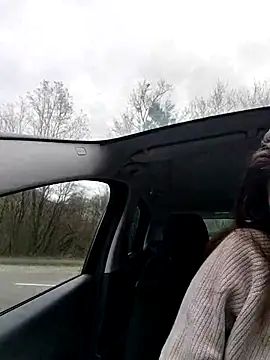 Snapshot of sansan2411 chatting on 12-05-25, 02:36 sansan2411 online show from 12-05-25, 02:36