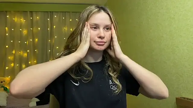 IlonaMurf online show from 12-24-24, 02:12