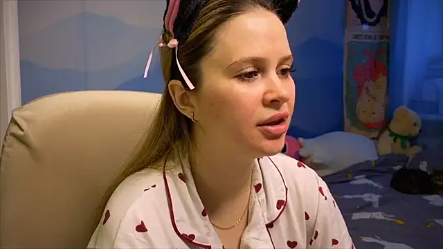 IlonaMurf online show from 12-15-25, 07:23