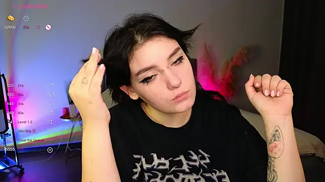 YumiYammy online show from 12-30-24, 01:26