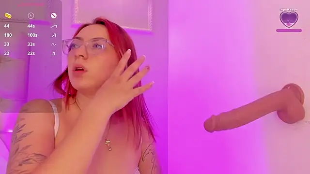 Snapshot of anniemartinezz chatting on 03-22-25, 03:20 anniemartinezz online show from 03-22-25, 03:20