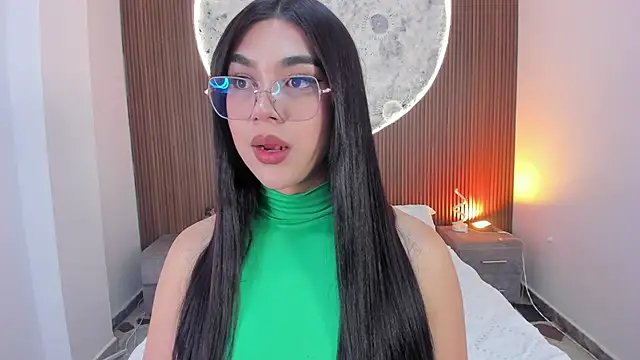 RoseCassie online show from 02-16-26, 01:18