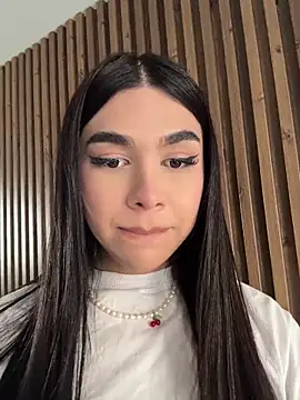 RoseCassie online show from 04-16-26, 09:39