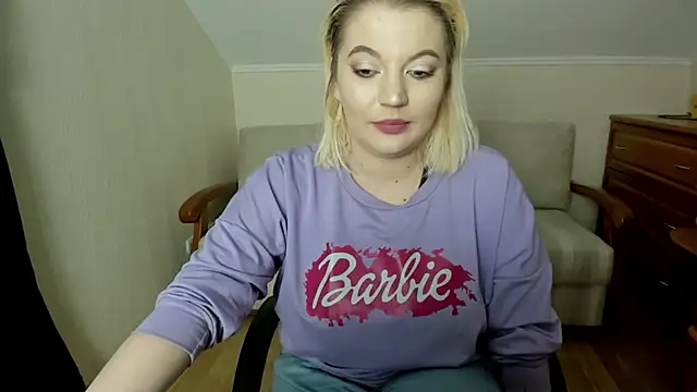 Snapshot of marykramberry chatting on 12-24-24, 07:22 marykramberry online show from 12-24-24, 07:22