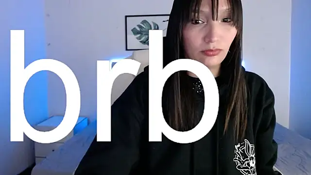 mia collens online show from 11-23-25, 02:00