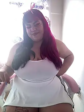 Snapshot of Pinky-Flower chatting on 01-22-25, 08:49 Pinky-Flower online show from 01-22-25, 08:49