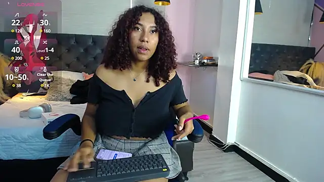 lauraltt online show from 01-14-25, 01:06