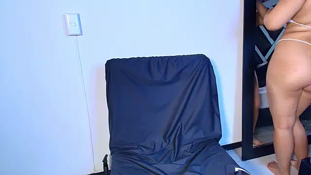 caroo gomeez online show from 10-13-25, 03:39