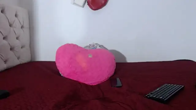 Snapshot of evaFiore chatting on 01-28-25, 04:08 evaFiore online show from 01-28-25, 04:08