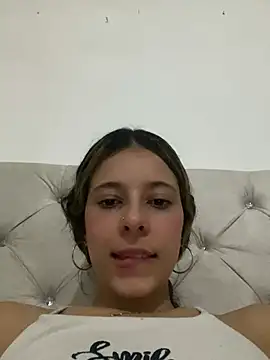 Snapshot of evaFiore chatting on 03-18-25, 07:42 evaFiore online show from 03-18-25, 07:42