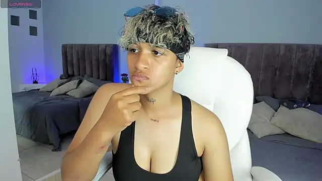 Dominick jones online show from 01-19-25, 01:53